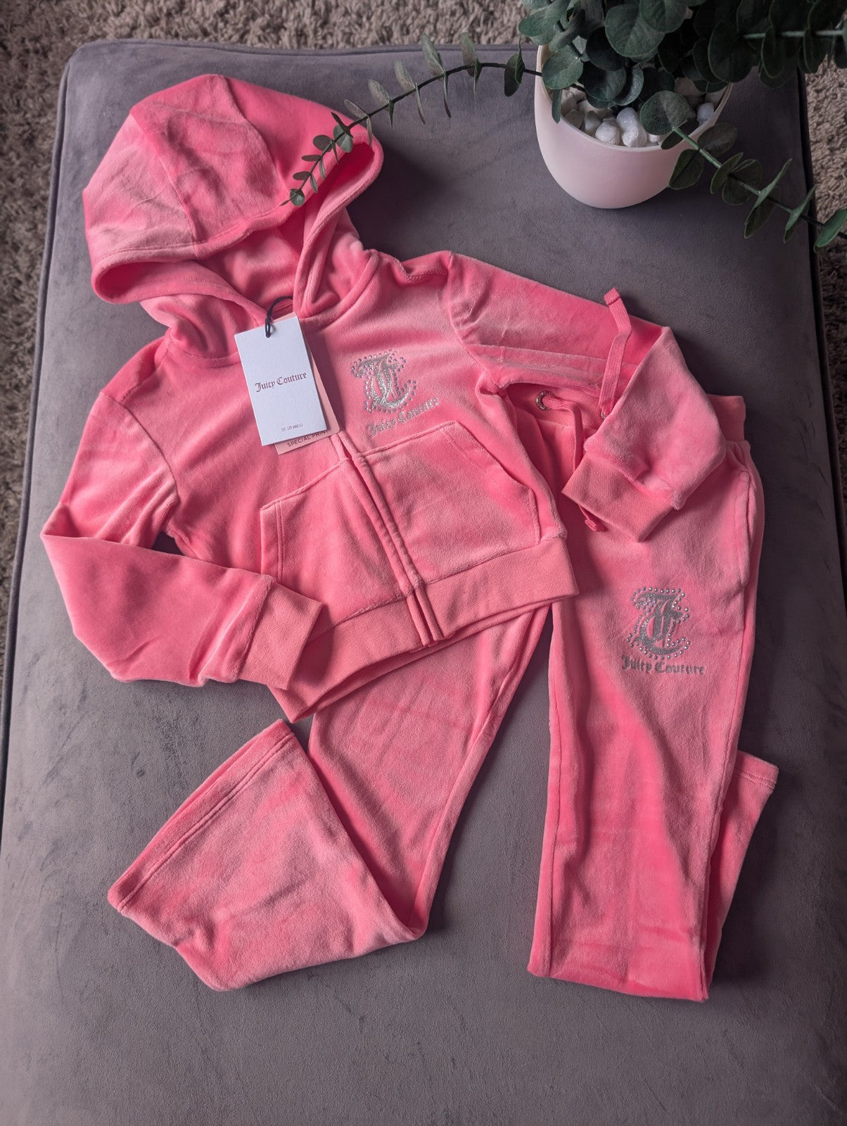 New Stunning Girls Velour Juicy Tracksuit Pink Age 3-4 years Rrp £90 Silver