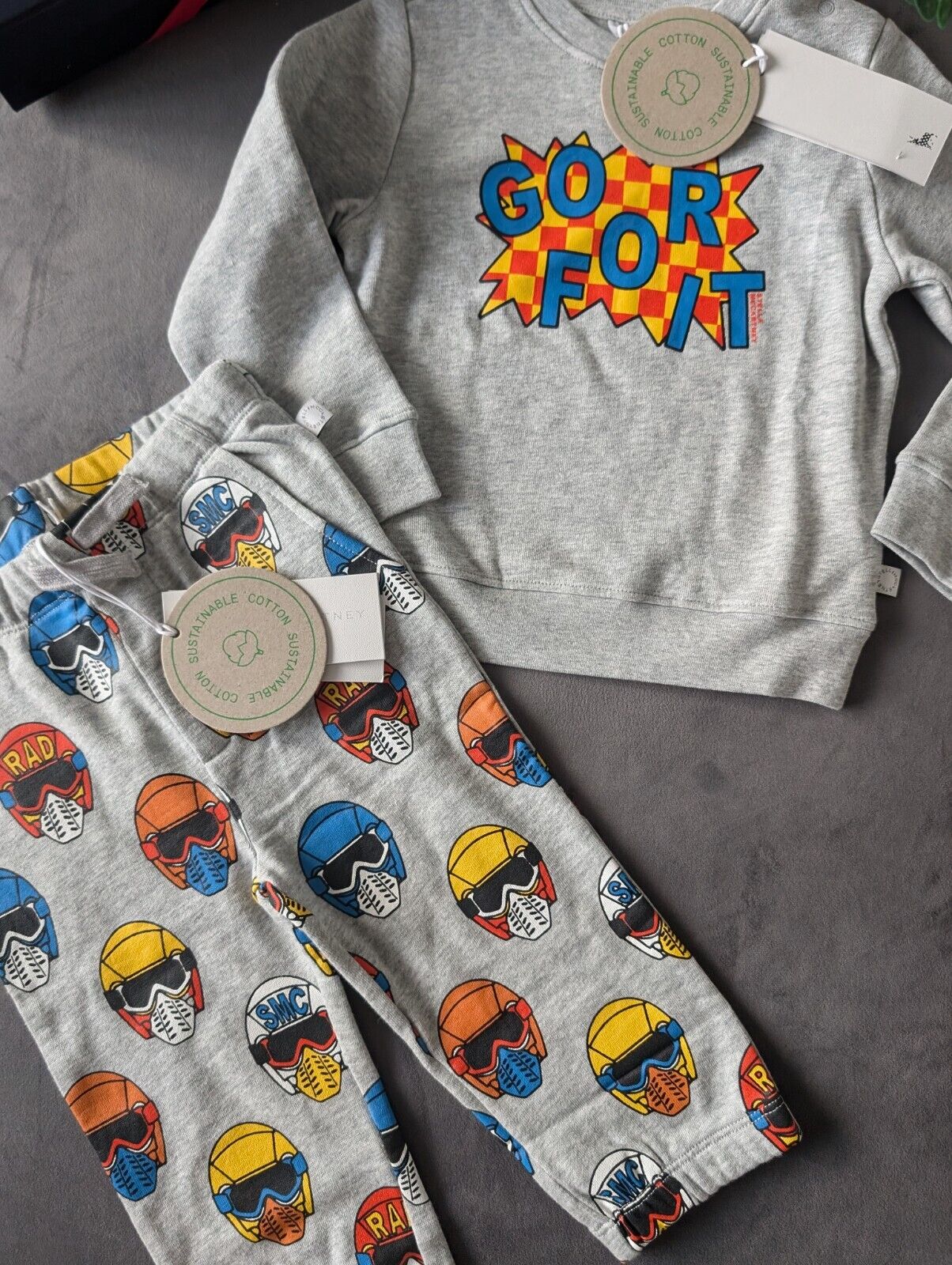 New Stella McCartney Boys Go For It Racers Race Car Tracksuit 2 Years Grey Gift