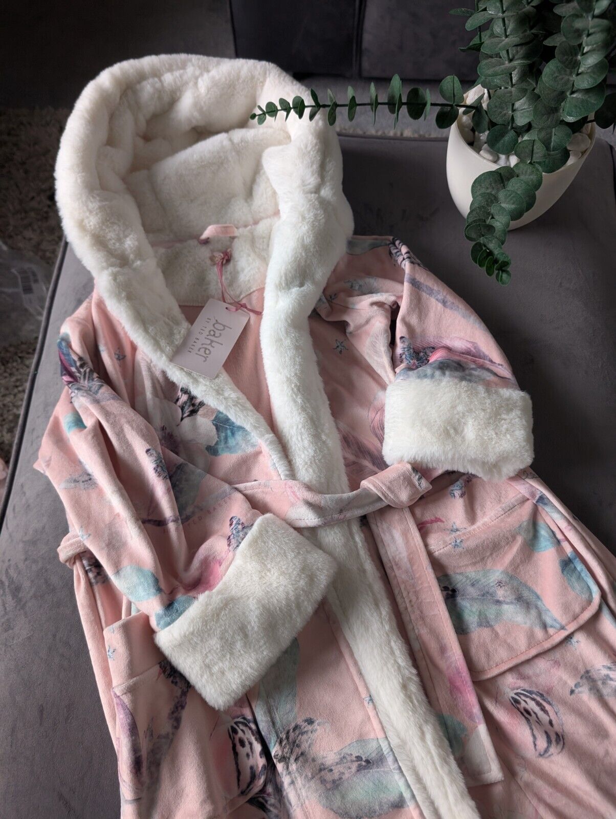 New Girls Super Soft Ted Baker Pink Floral Dressing Gown Robe Age 7 Years New