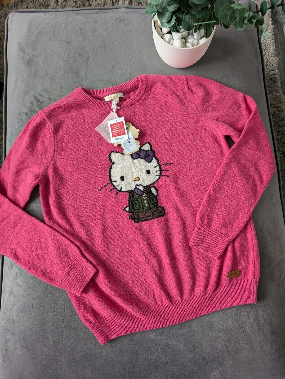 New RARE hello Kitty Barbour Pink Lambswool Jumper Gift Autumn Collector Girls L