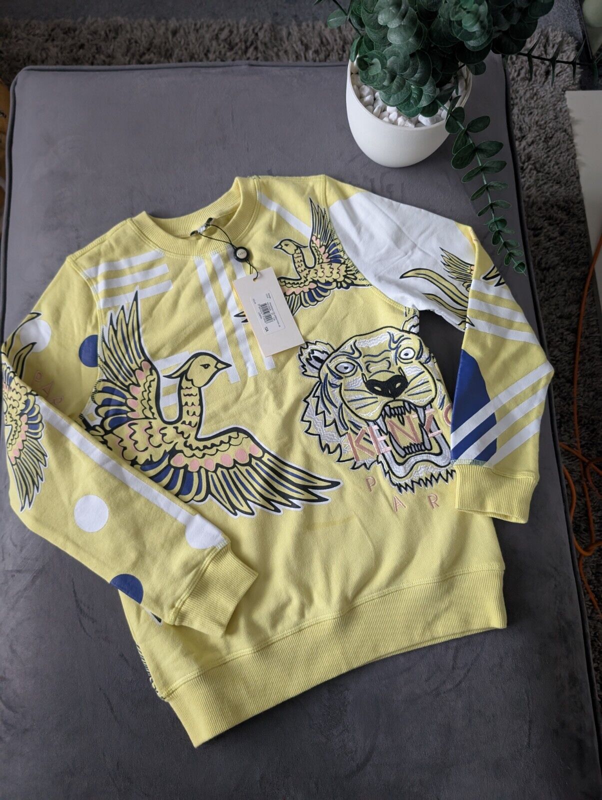 New Stunning Kenzo Girls Phoenix Paris Jumper age 12A Embroidery Yellow Julia