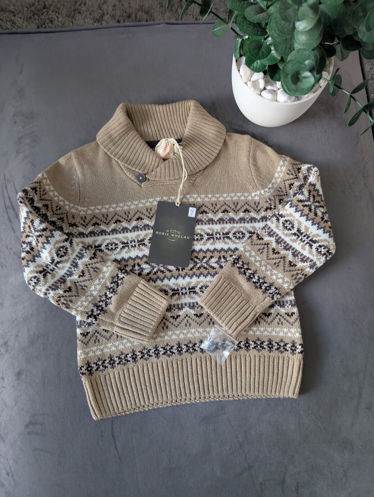 New Stunning Rorie Whelan Beige Brown Aztec Knit Jumper 2-3y Gift Kids Fair Isle