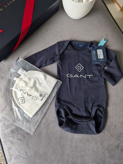 New GANT Navy Blue Organic Lock Up Body Babygrows Size 3 Months + Hat Gift Baby