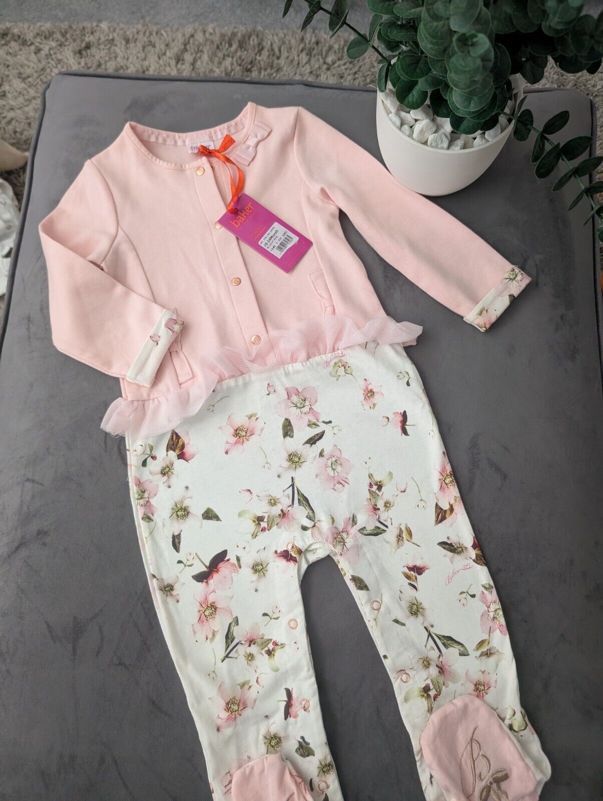 New Ted Baker Baby Girl Sleepsuit Outfit Romper Frill Gift 18-24m Floral