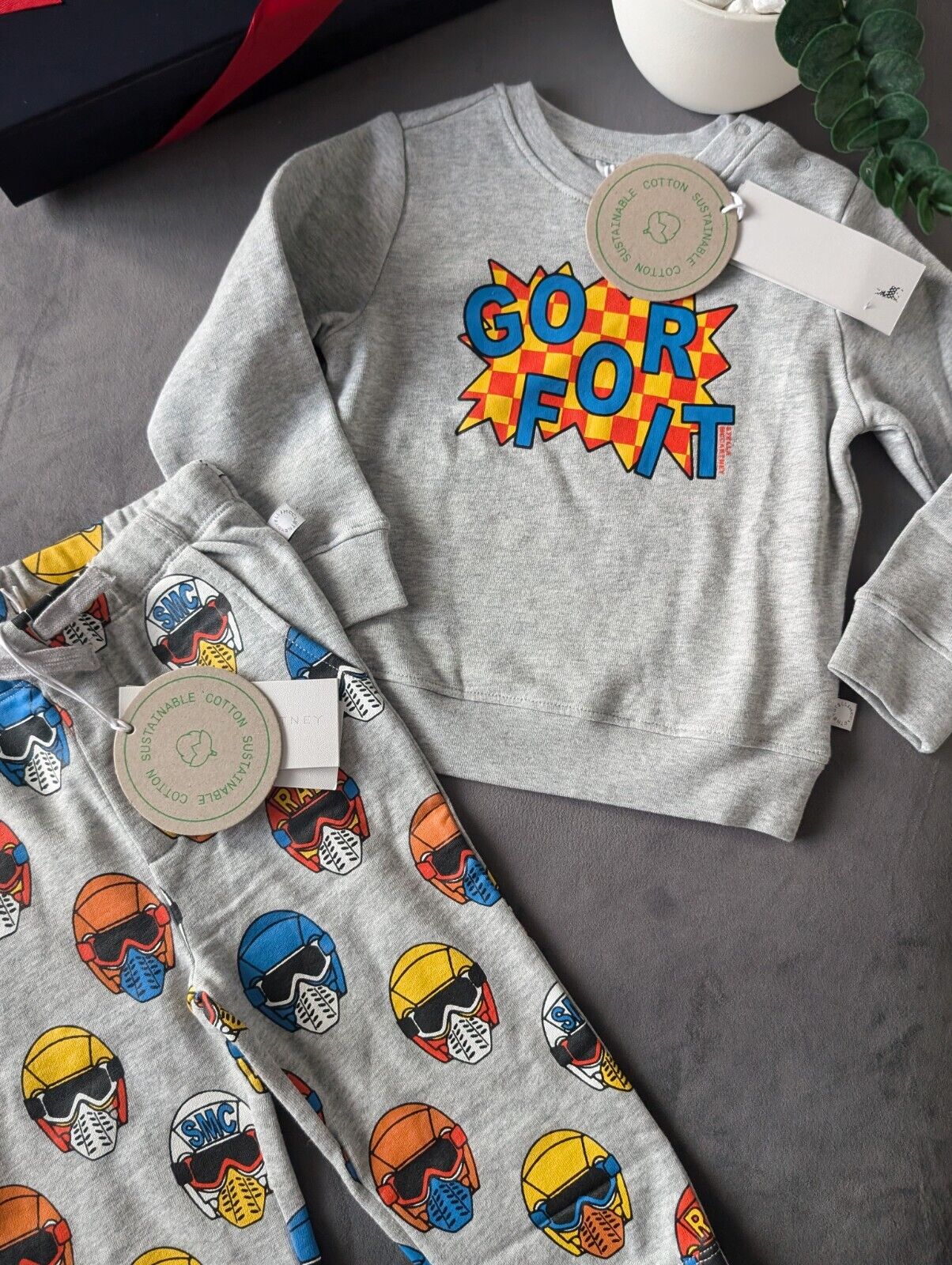 New Stella McCartney Boys Go For It Racers Race Car Tracksuit 2 Years Grey Gift