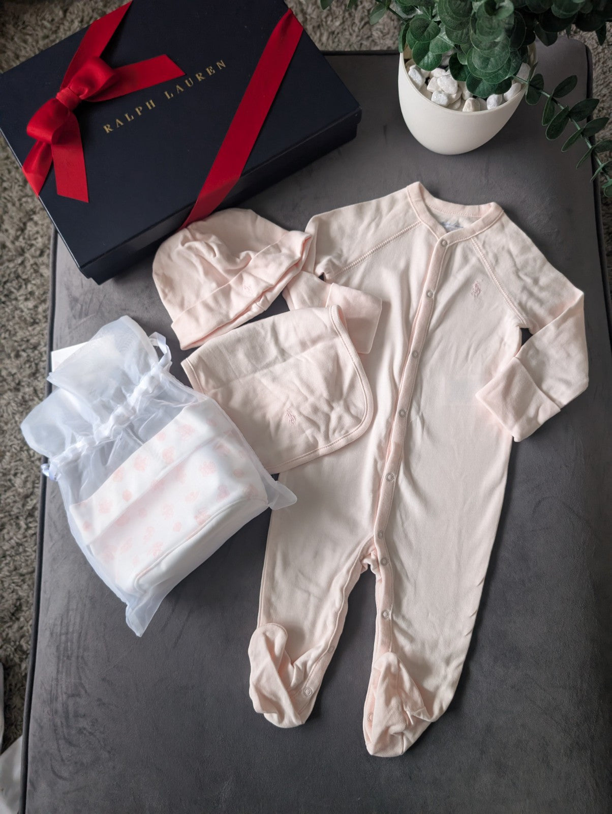 New Ralph Lauren Baby Pink Gift Set Basket Bear Romper Hat + Bib 3-6m Girls 3pc