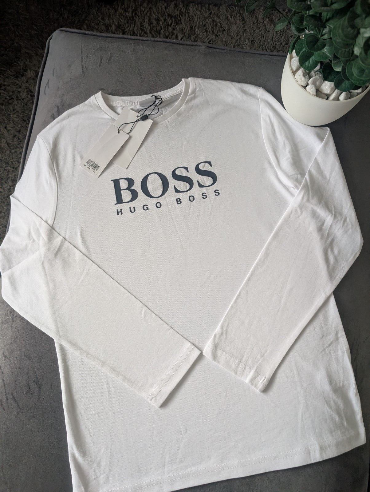 New Hugo boss boys Smart T shirt top t shirt Gift White 14yr £60 Long Sleeve