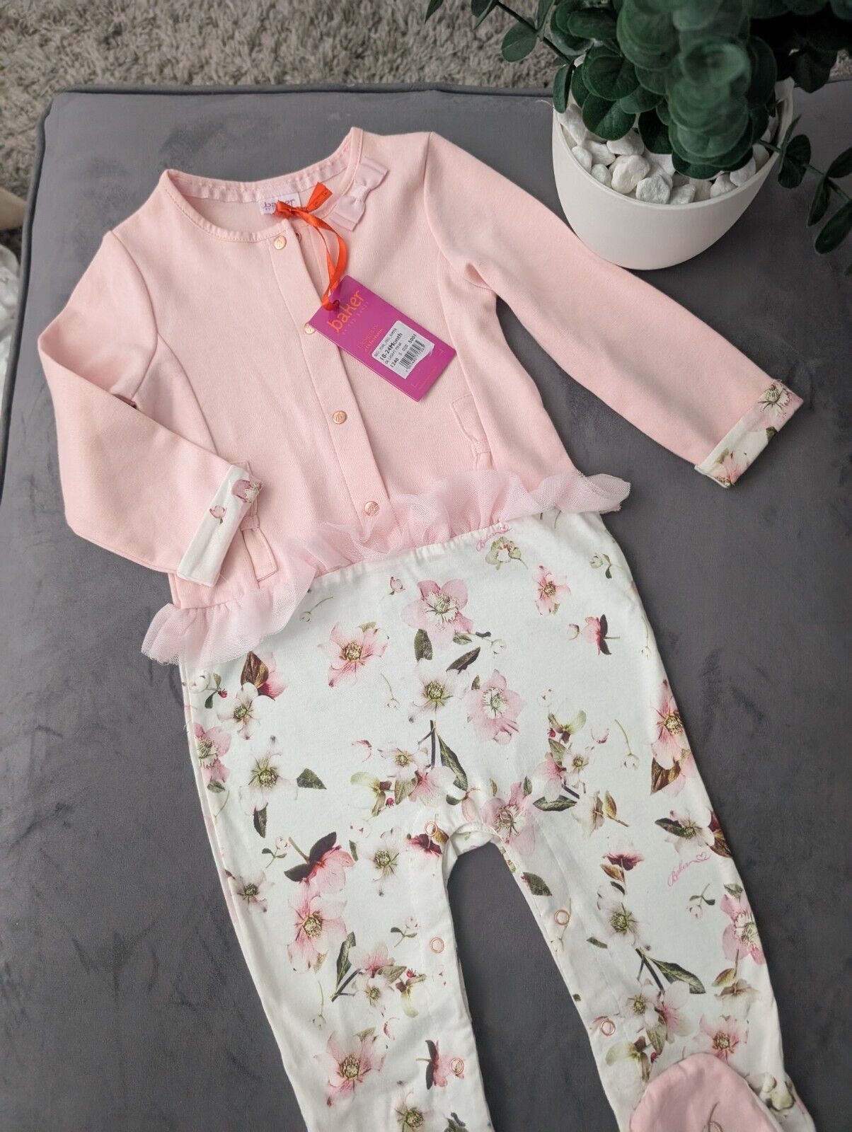 New Ted Baker Baby Girl Sleepsuit Outfit Romper Frill Gift 18-24m Floral