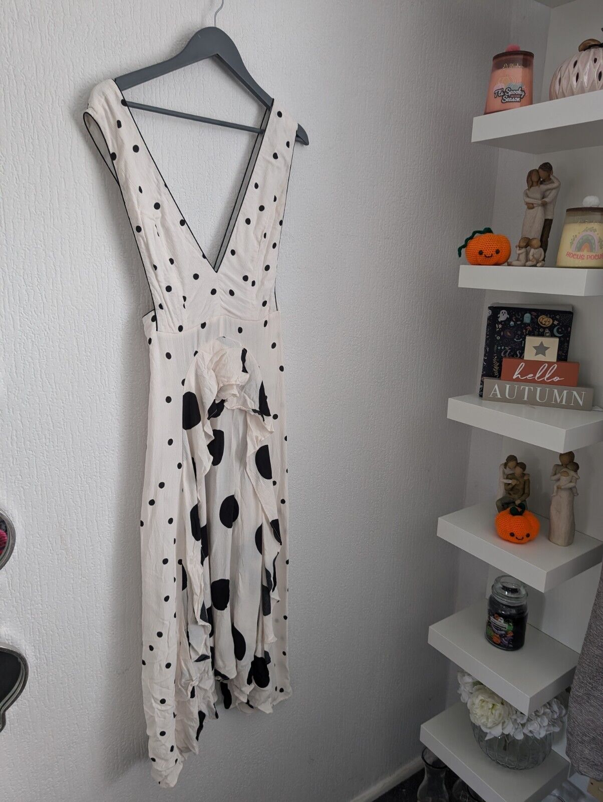 TOPSHOP Pinafore Spot Polka dot Midi Dress White Black Sz 10 worn once viral