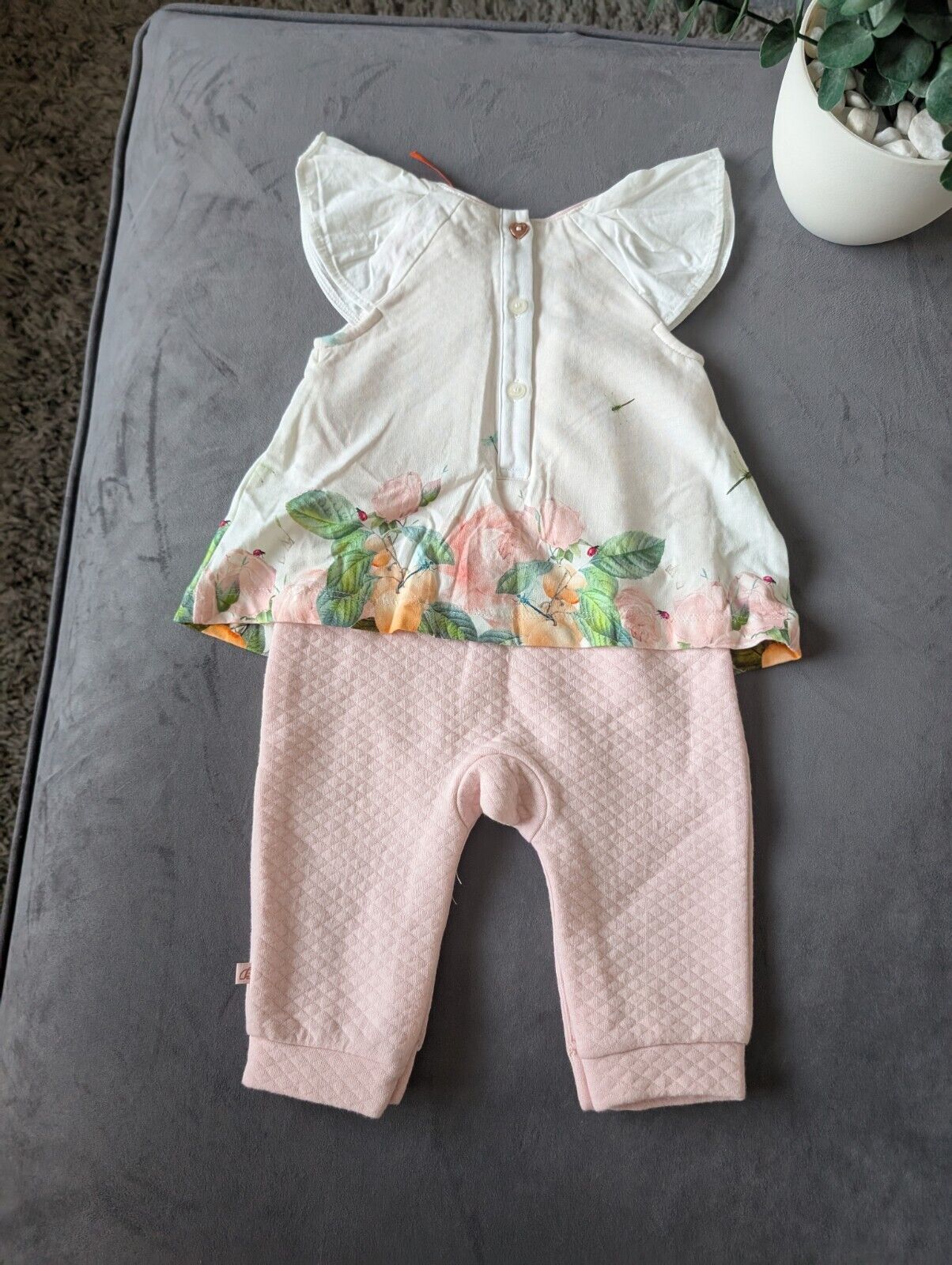 Bnwot Ted Baker Baby Girl Sleepsuit Outfit/romper Quilted Frill Gift 3-6 Floral