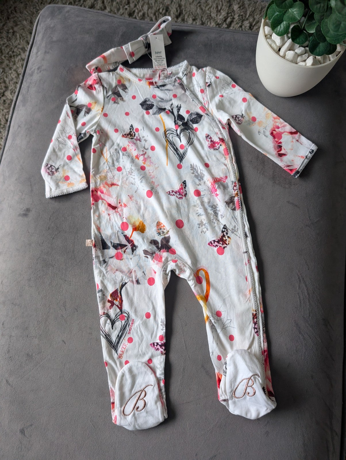 New Ted Baker Baby Girl Sleepsuit babygrow/romper Frill Gift 6-9m + Headband