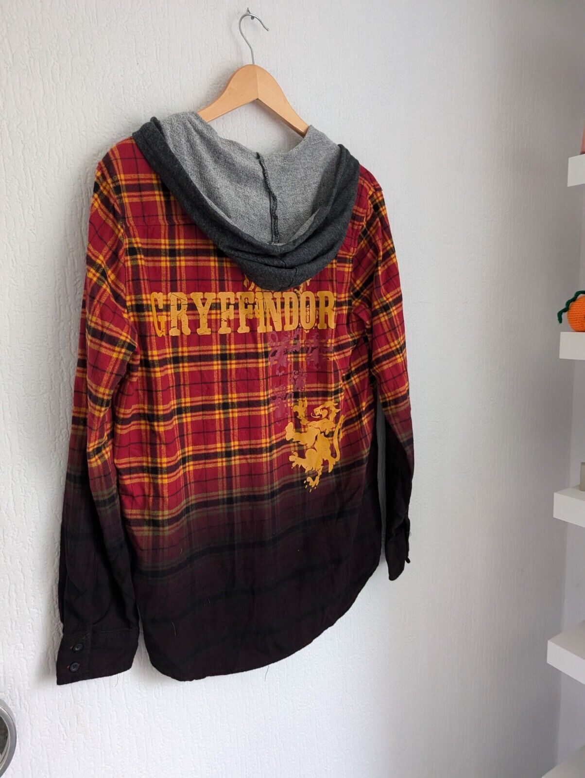 Rare New Our Universe Box Lunch NWT Harry Potter Griffindor Hooded Flannel Shirt