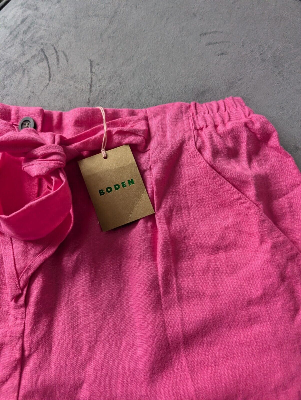 New Women's BODEN 100% Linen Bright Pink Shorts UK 12 Pink Tie Belt Summer