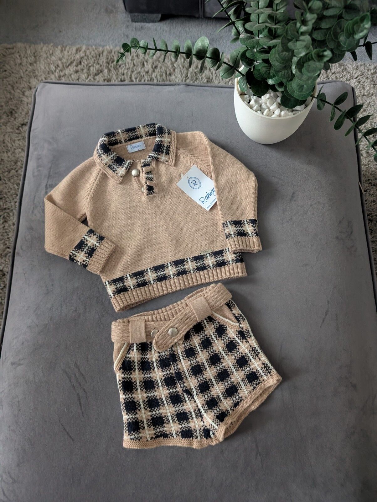 New Gorgeous Brown Black Knit Rahigo Knit Two Piece set Spanish Age 12 Months