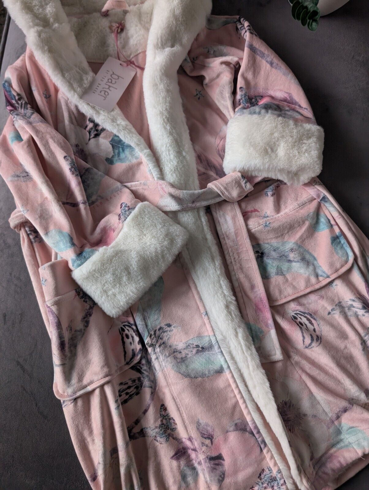 New Girls Super Soft Ted Baker Pink Floral Dressing Gown Robe Age 7 Years New