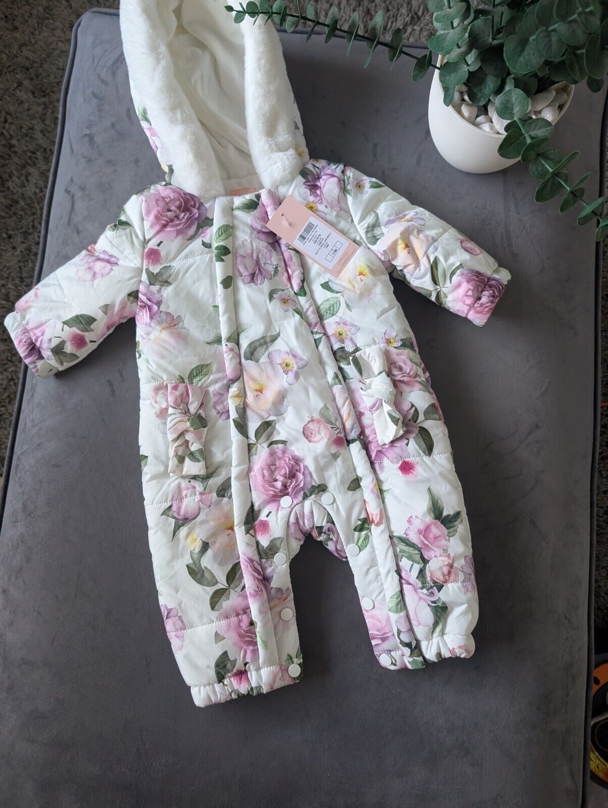 NEW Gorgeous Faux Fur Lined Soft Floral Pink Roses Lipsy Snowsuit/pramsuit 3-6m