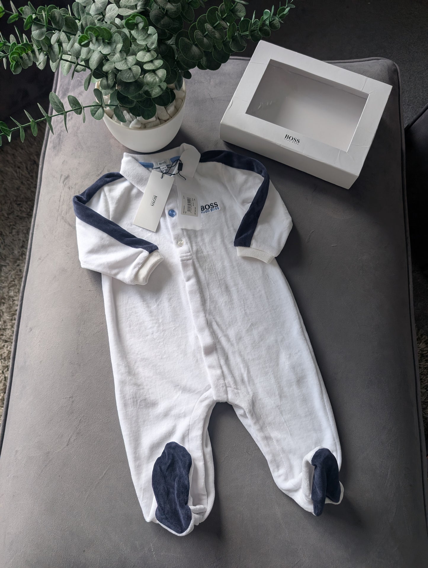 New Hugo Boss Baby Boy Ivory Blue Romper All In One 9-12m £75 Gift Smart Velour