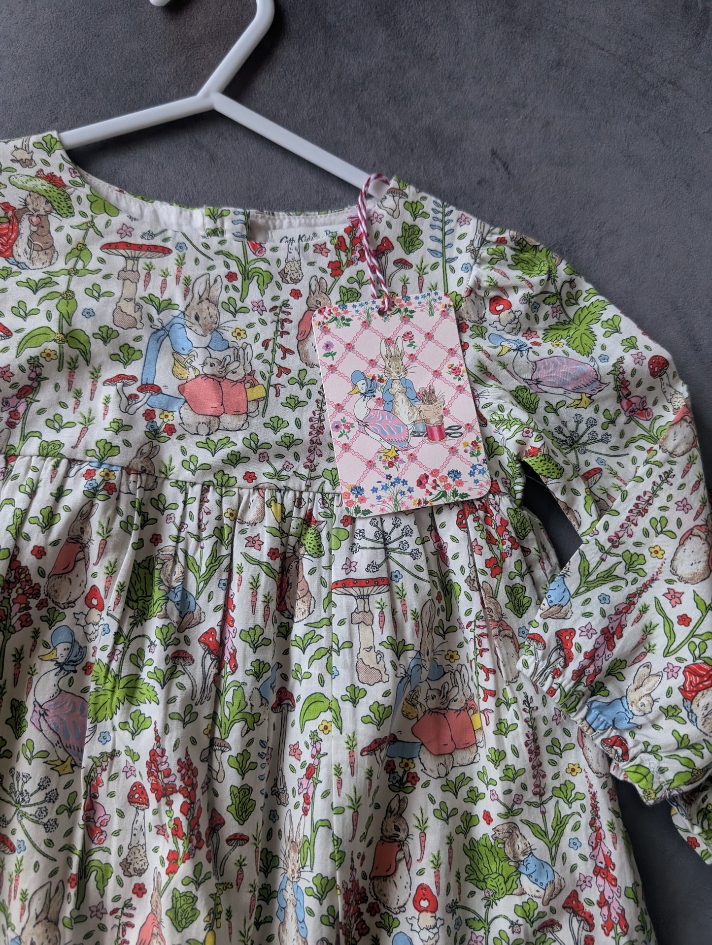 New Cute Beatrix Potter Cath Kidston Peter Rabbit Dress & Bloomers 6-9 m Gift